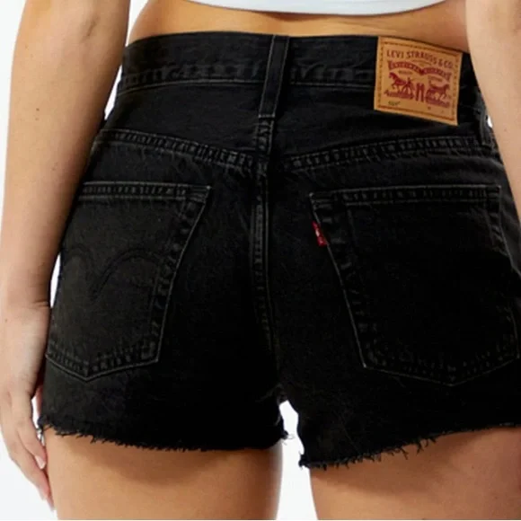 SOLD SOLD NWT Levi 501 High Rise Shorts - Picture 2 of 6